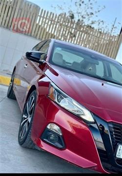 نيسان ألتيما